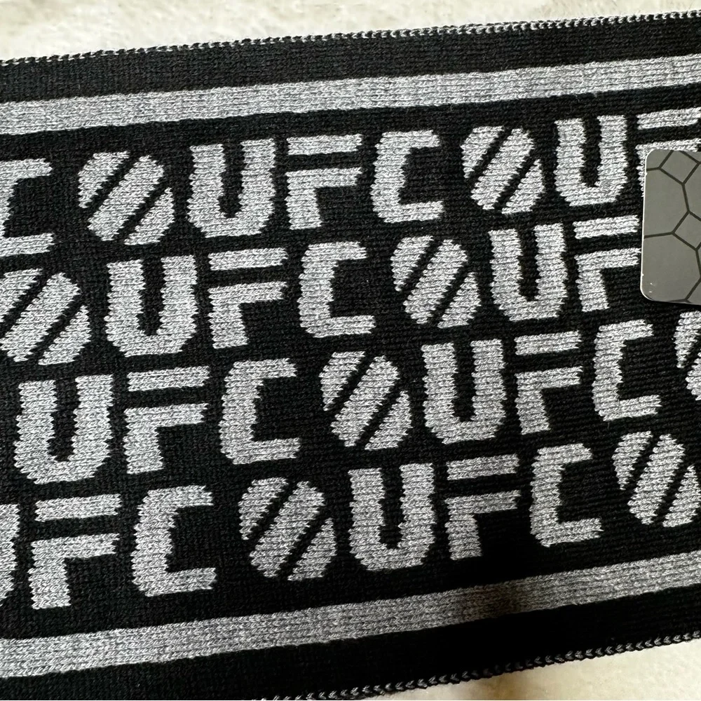 NWT UFC Official Logo Fringe Ratner Muffler Scarf in Grey/ Black Adult OS